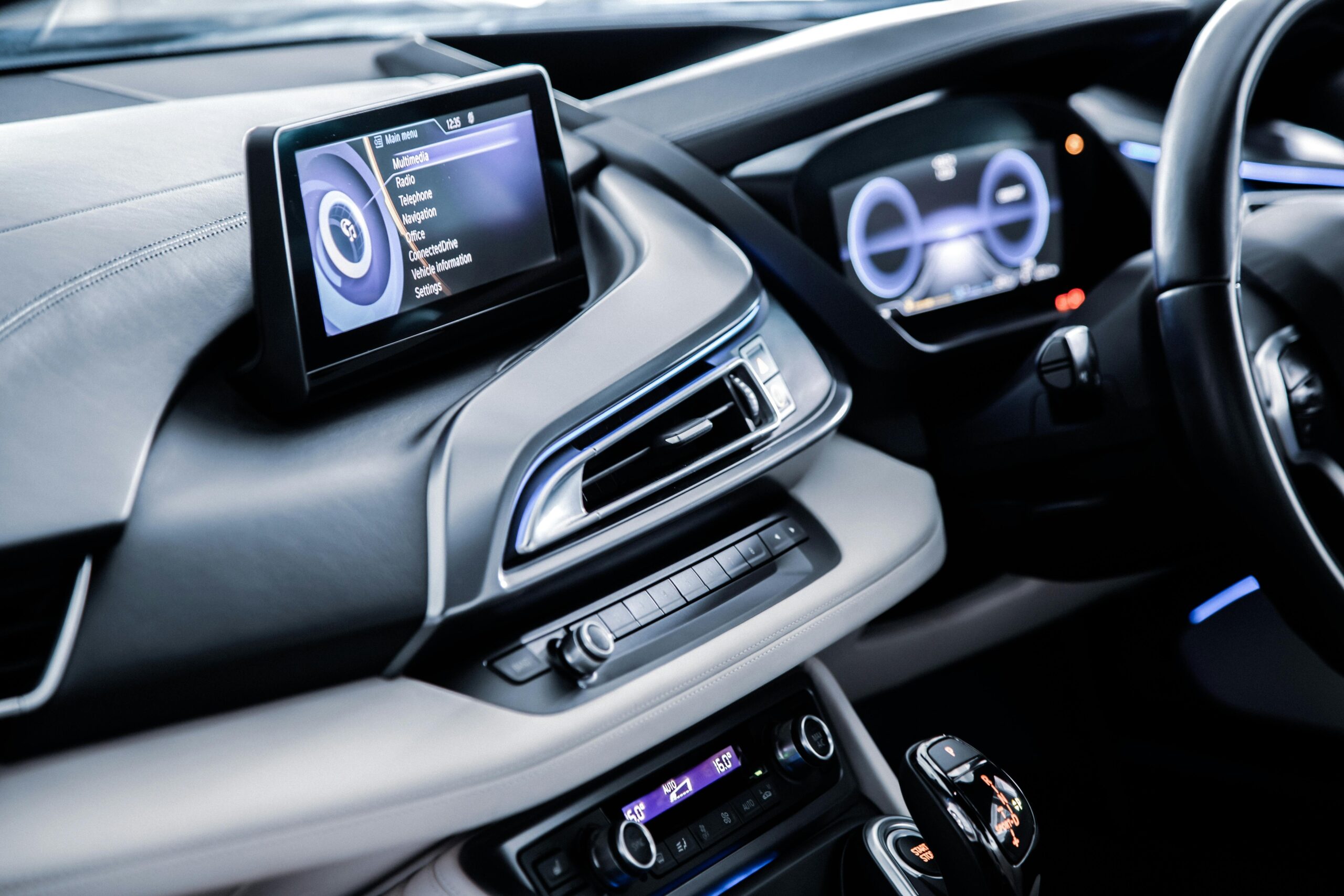 Car tracker